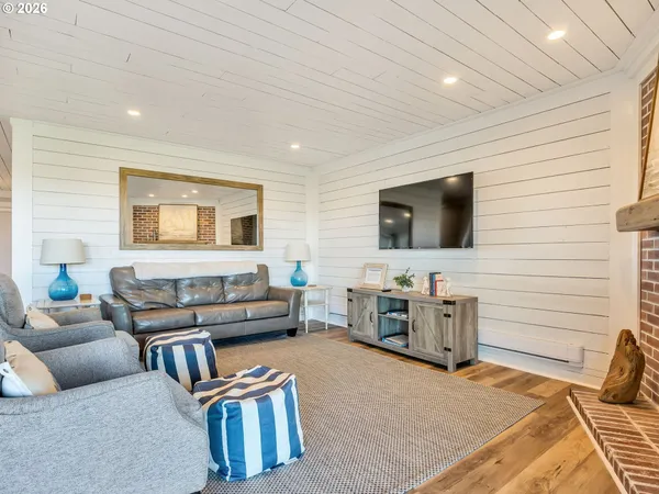 $549,000 | 856 Neacoxie Boulevard, Unit 304, Gearhart, OR 97138