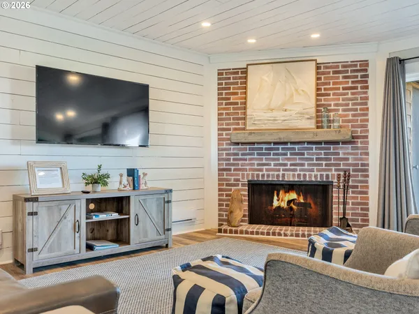 $549,000 | 856 Neacoxie Boulevard, Unit 304, Gearhart, OR 97138