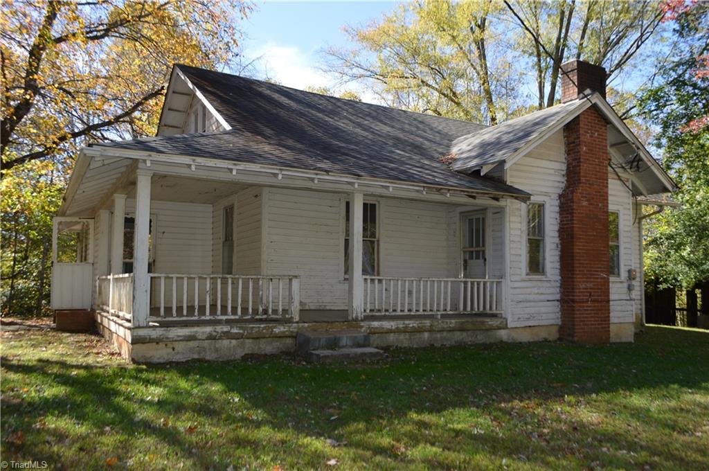 Main House. 