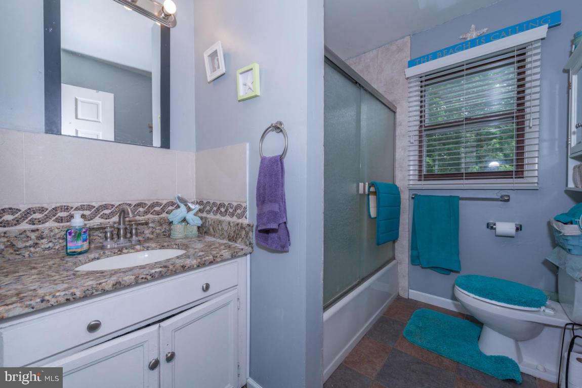 530 West 2nd Avenue Lititz, PA 17543 - Photo 15 of 24