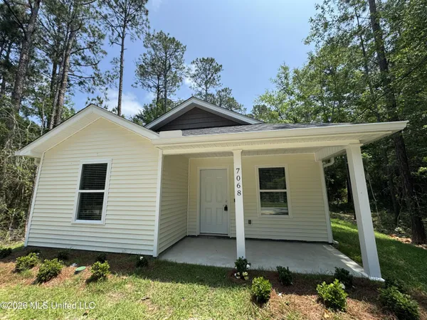 $240,000 | 7068 Walthall Street, Bay St. Louis, MS 39520
