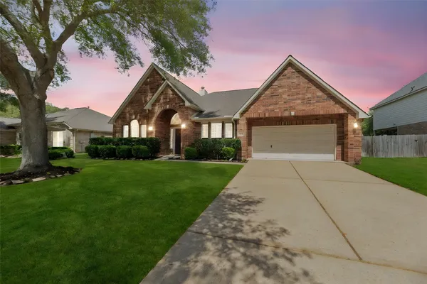 $500,000 | 6039 Whispering Lakes Drive, Katy, TX 77493