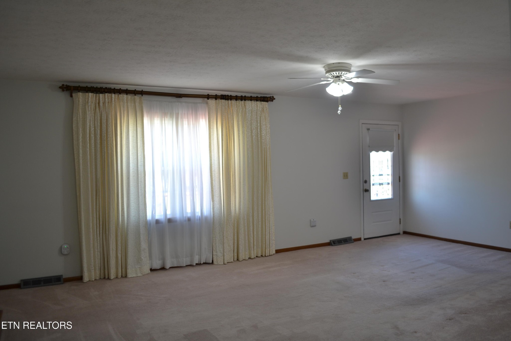 360 Sharp Acres Road Jacksboro, TN 37757 - Photo 8 of 37 Gallery Image 8