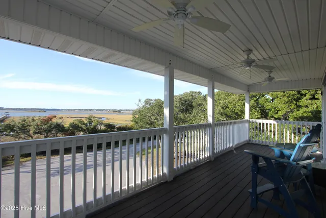 $2,850 | 102 South Harbor Drive, Surf City, NC 28445