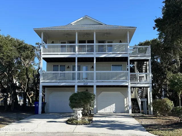 $2,850 | 102 South Harbor Drive, Surf City, NC 28445