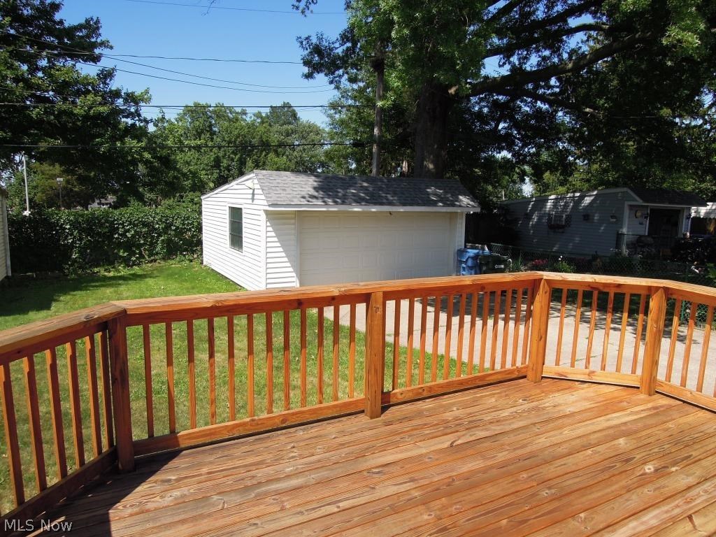 6514 Ridgewood Avenue Parma, OH 44129 - Photo 5 of 31