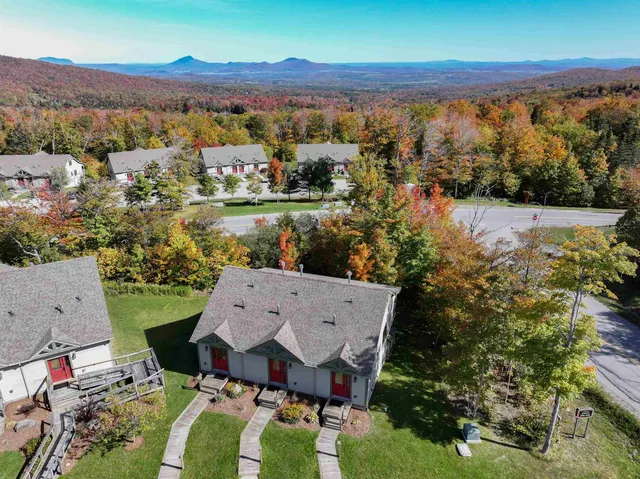 $345,000 | 16 White Pine Drive, Unit 4745, Jay, VT 05859