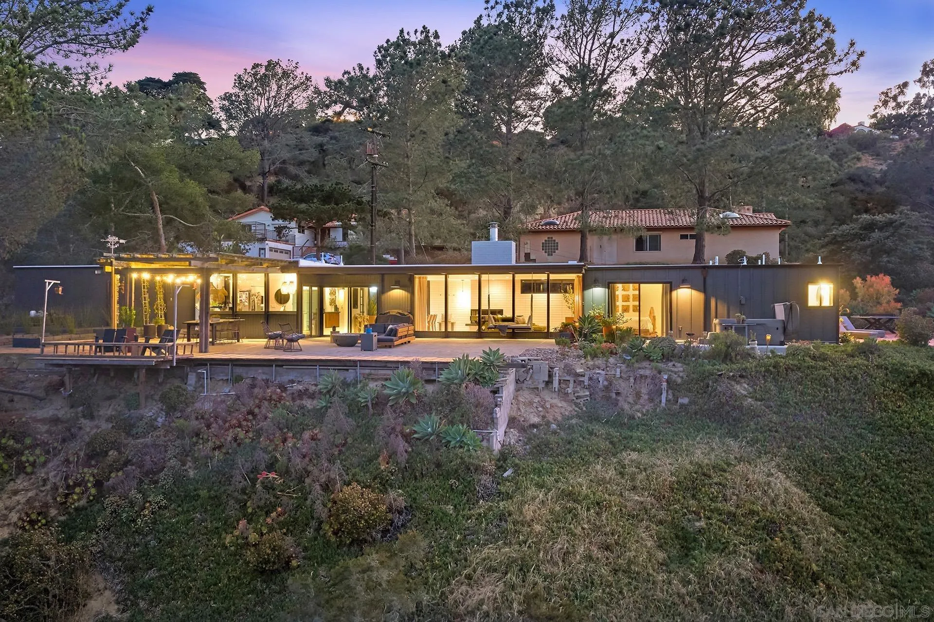 1234 Oribia Road Del Mar, CA 92014 - Photo 2 of 36