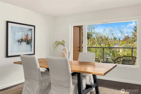 $549,000 | 2501 Canterbury Lane East, Unit 322, Seattle, WA 98112