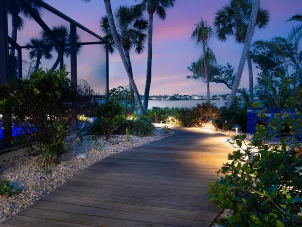 $6,300,000 | 3300 Casey Key Road, Nokomis, FL 34275