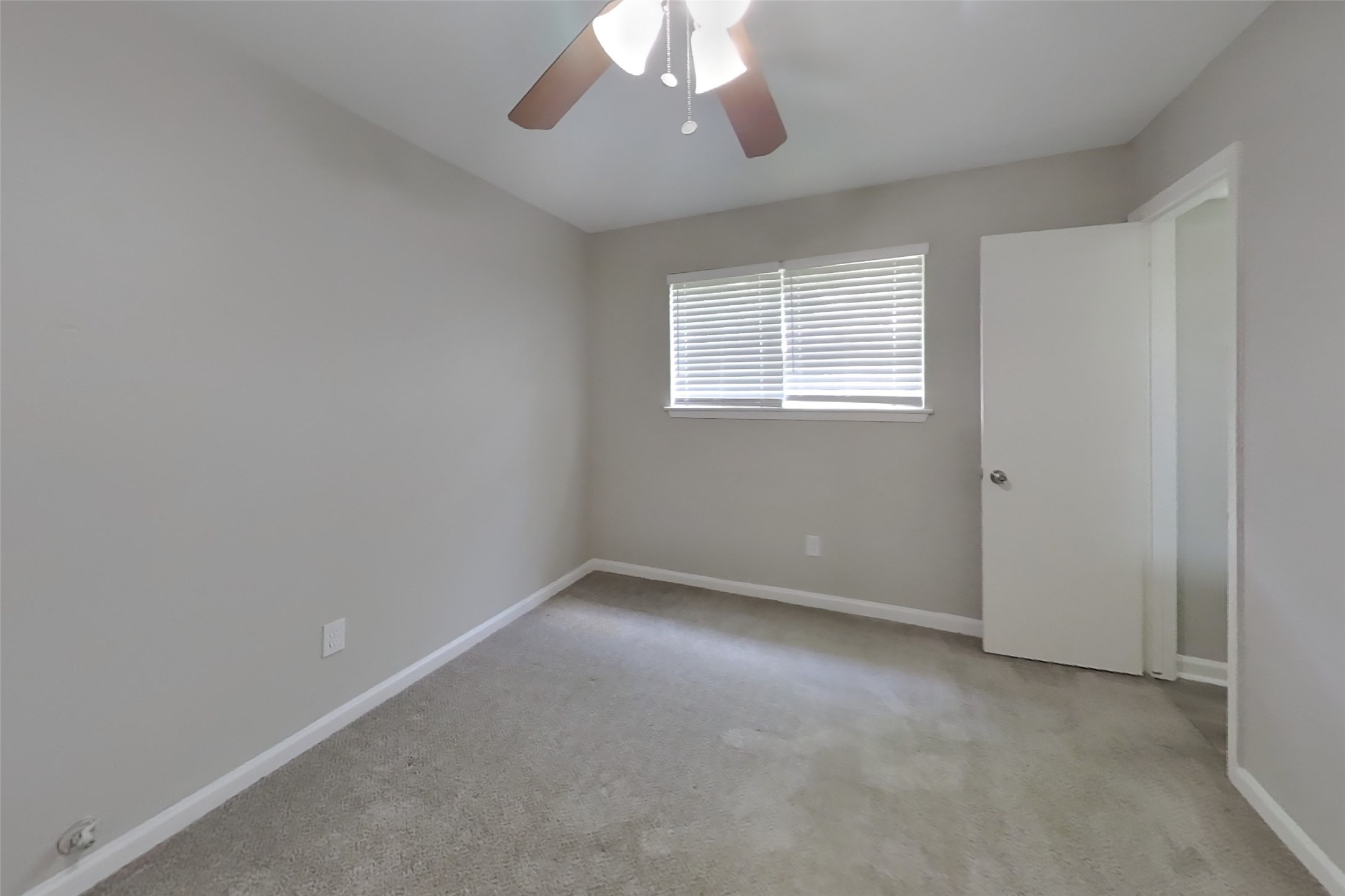 1438 Peach Spring Drive Houston, TX 77088 - Photo 9 of 14