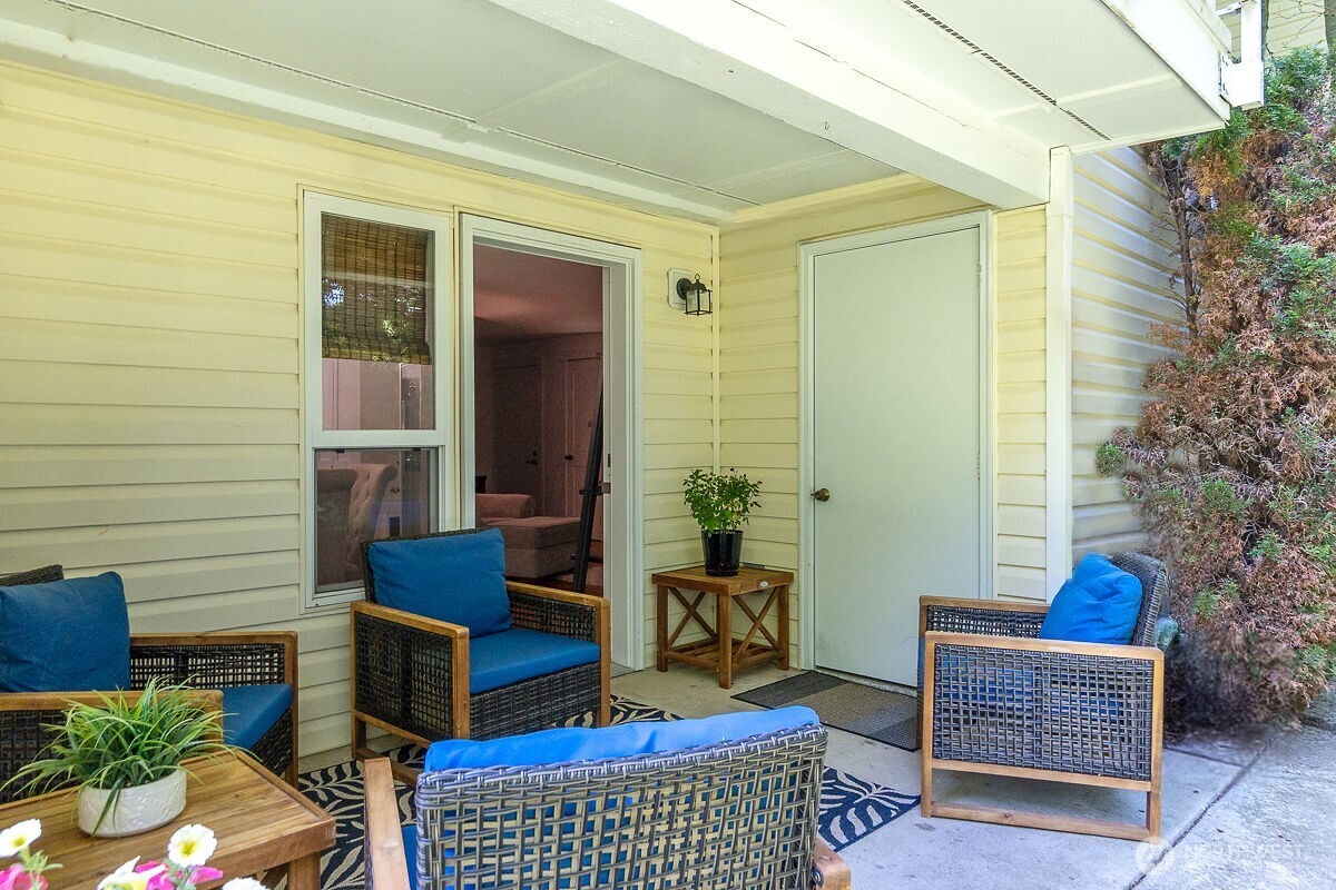 11002 Southeast Petrovitsky Road, Unit G102 Renton, WA 98055 - Photo 18 of 19