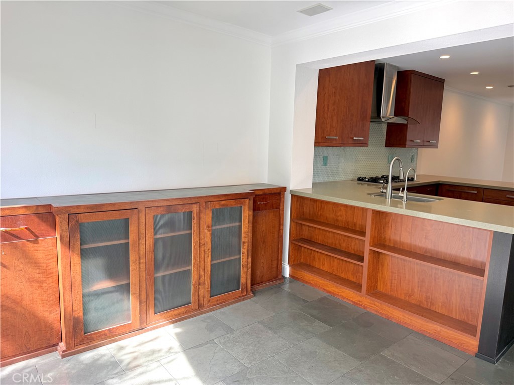 4 Del Rey, Unit 19 Irvine, CA 92612 - Photo 13 of 25 EAT IN KITCHEN AREA!