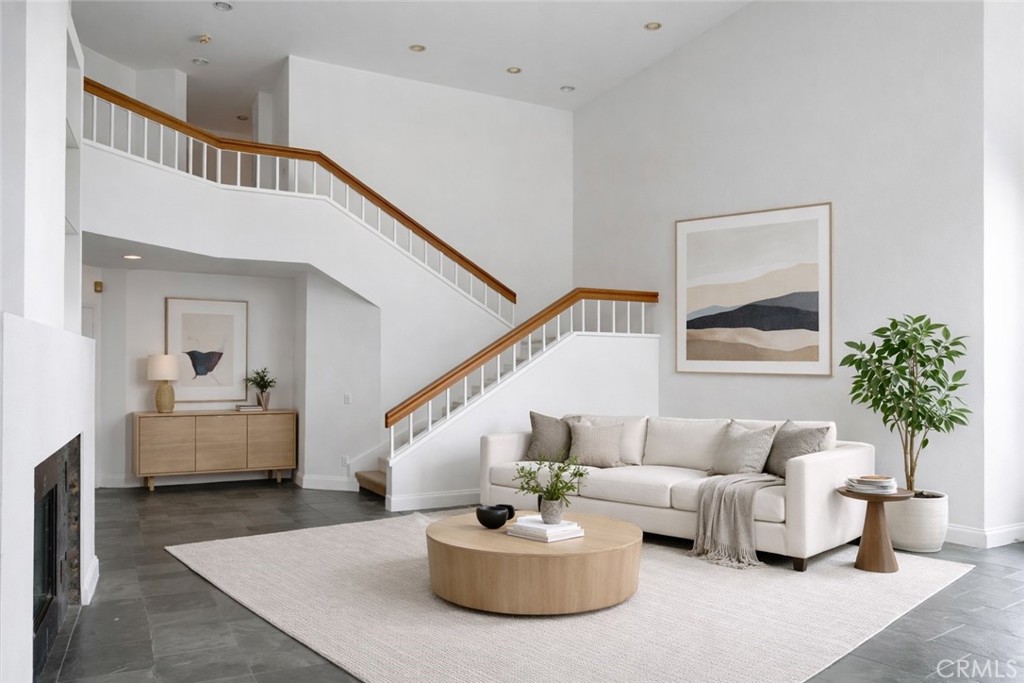 4 Del Rey, Unit 19 Irvine, CA 92612 - Photo 16 of 25 AI GENERATED DECOR FOR LIVING ROOM!