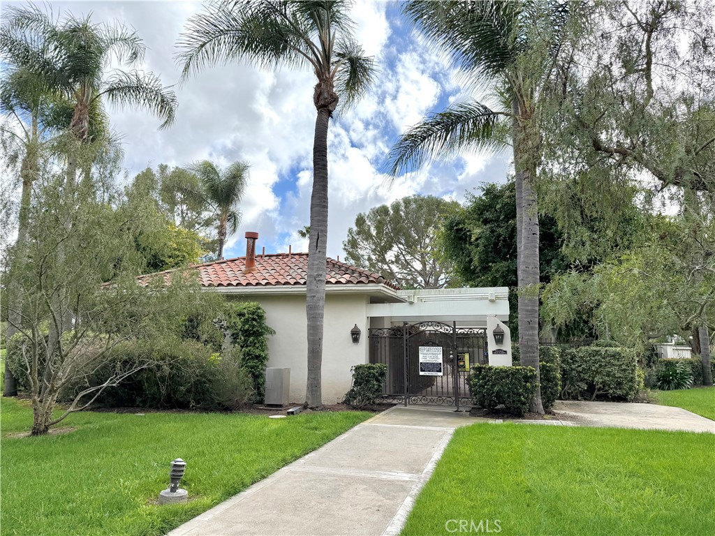 4 Del Rey, Unit 19 Irvine, CA 92612 - Photo 23 of 25 ASSOCIATION POOL WALKING DISTANCE FROM HOME!