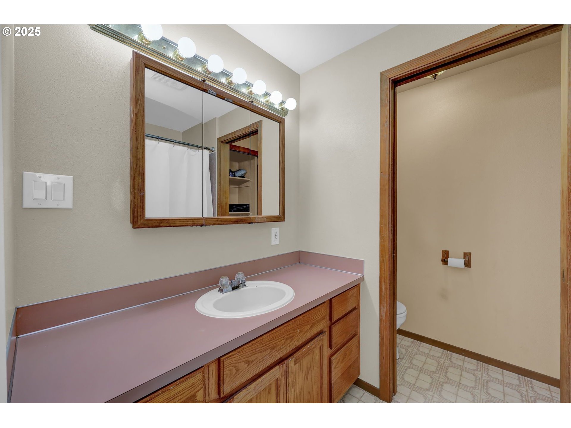 1036 Oak Street Junction City, OR 97448 - Photo 26 of 34