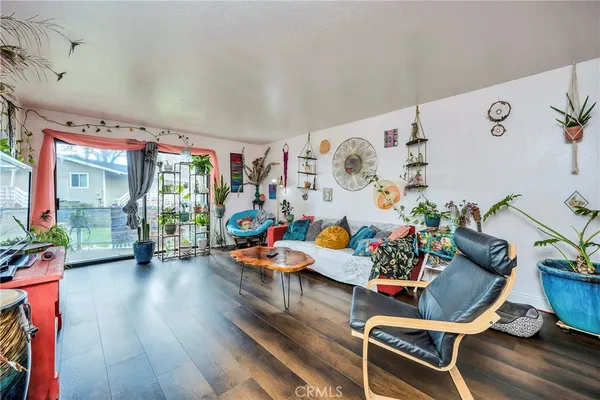 $149,000 | 10 Royale Avenue, Unit 2, Lakeport, CA 95453