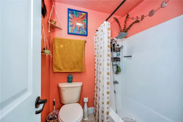 $149,000 | 10 Royale Avenue, Unit 2, Lakeport, CA 95453
