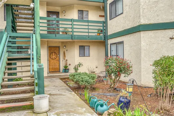 $149,000 | 10 Royale Avenue, Unit 2, Lakeport, CA 95453