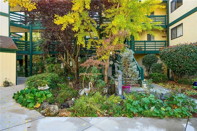 $165,000 | 10 Royale Avenue, Unit 2, Lakeport, CA 95453