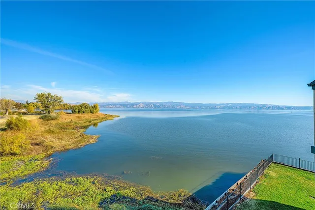 $165,000 | 10 Royale Avenue, Unit 2, Lakeport, CA 95453