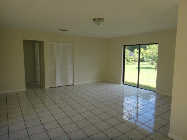6410 Southwest 183rd Way Southwest Ranches, FL 33331 - Photo 2 of 20 Den/Family/Great Room