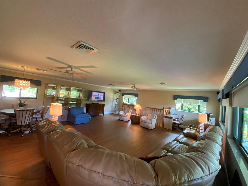 710 Northeast 3rd Street Pompano Beach, FL 33060 - Photo 6 of 44 Photo 6