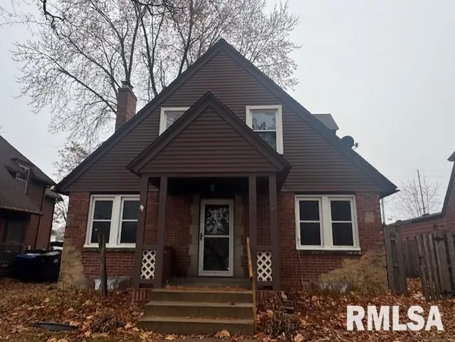 $89,000 | 1013 North 2nd Street, Clinton, IA 52732