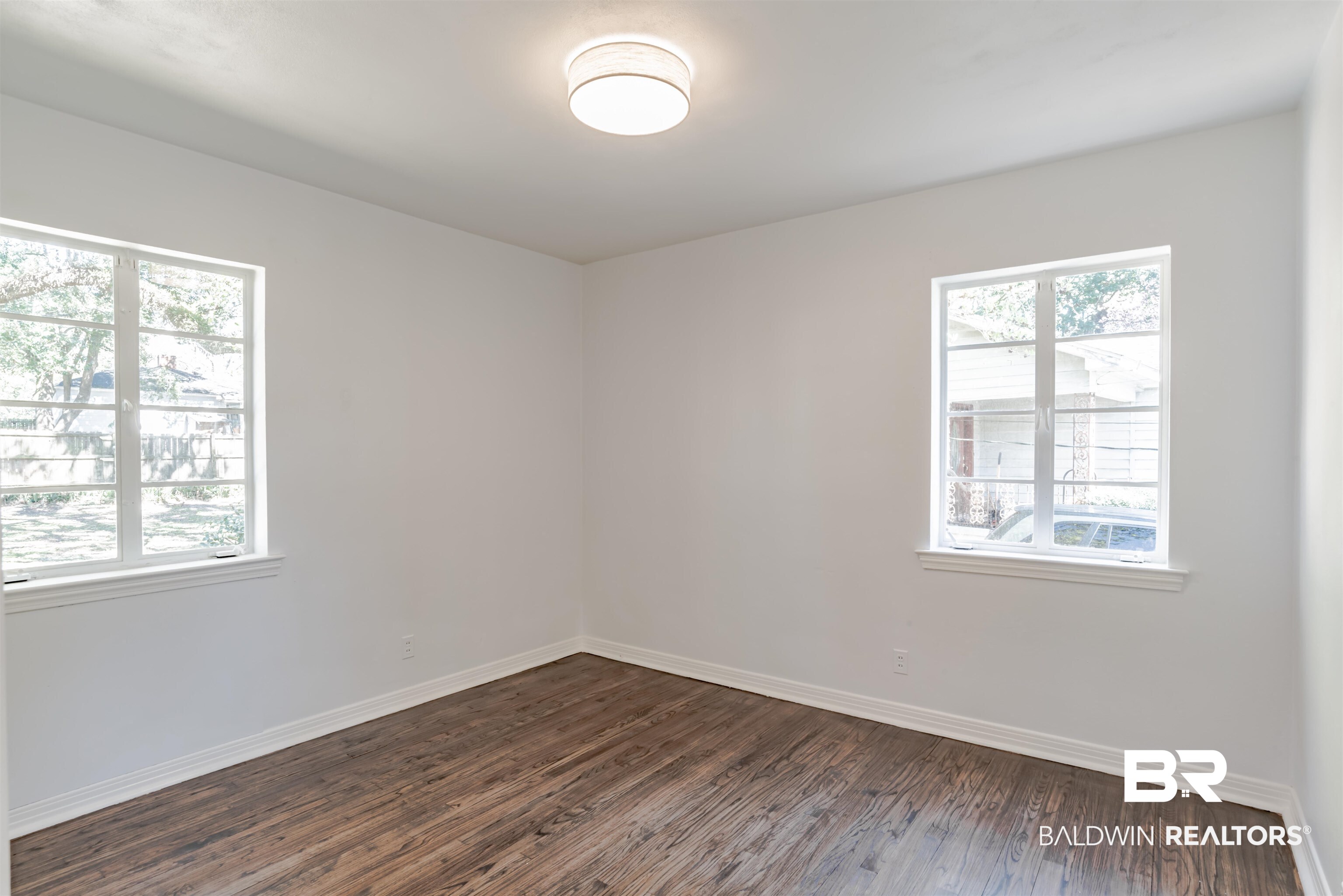2504 Oak View Drive Mobile, AL 36606 - Photo 10 of 16