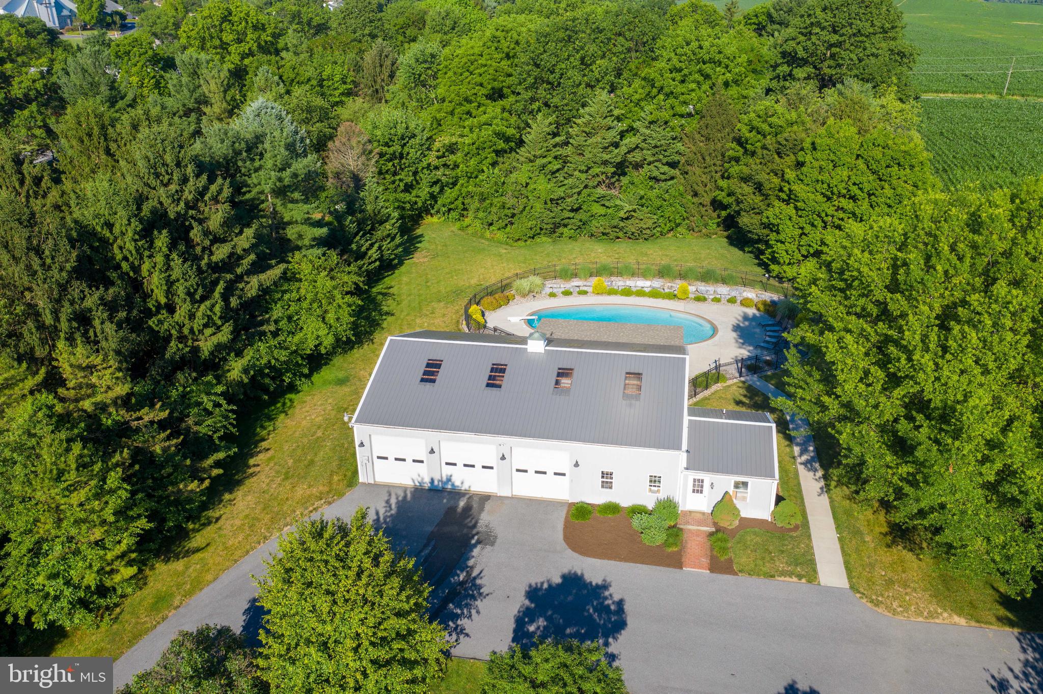 813 Rohrer Road Mountville, PA 17554 - Photo 12 of 107
