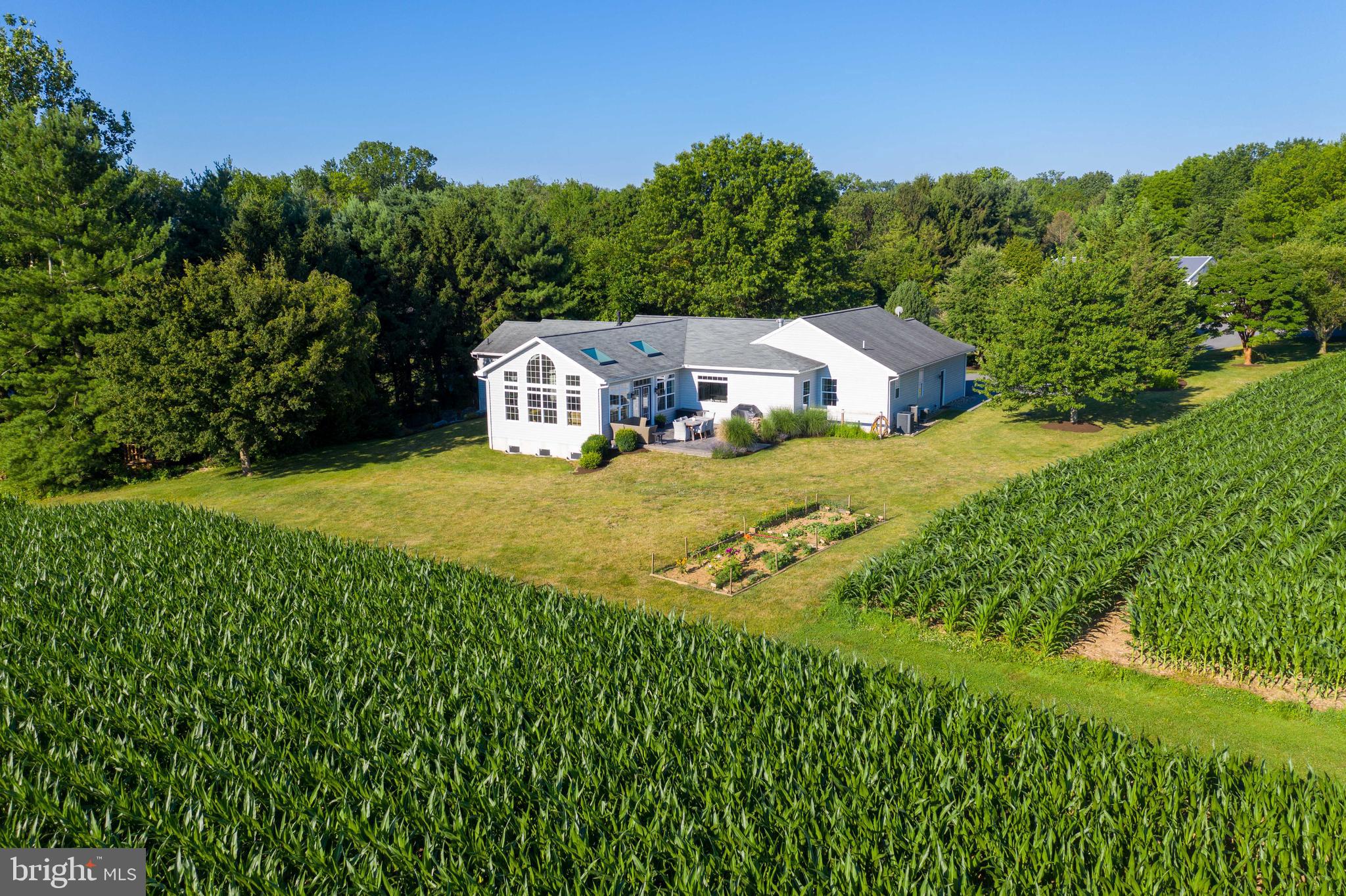 813 Rohrer Road Mountville, PA 17554 - Photo 8 of 107