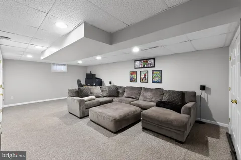 $344,900 | 56 Victoria Drive, Aston, PA 19014