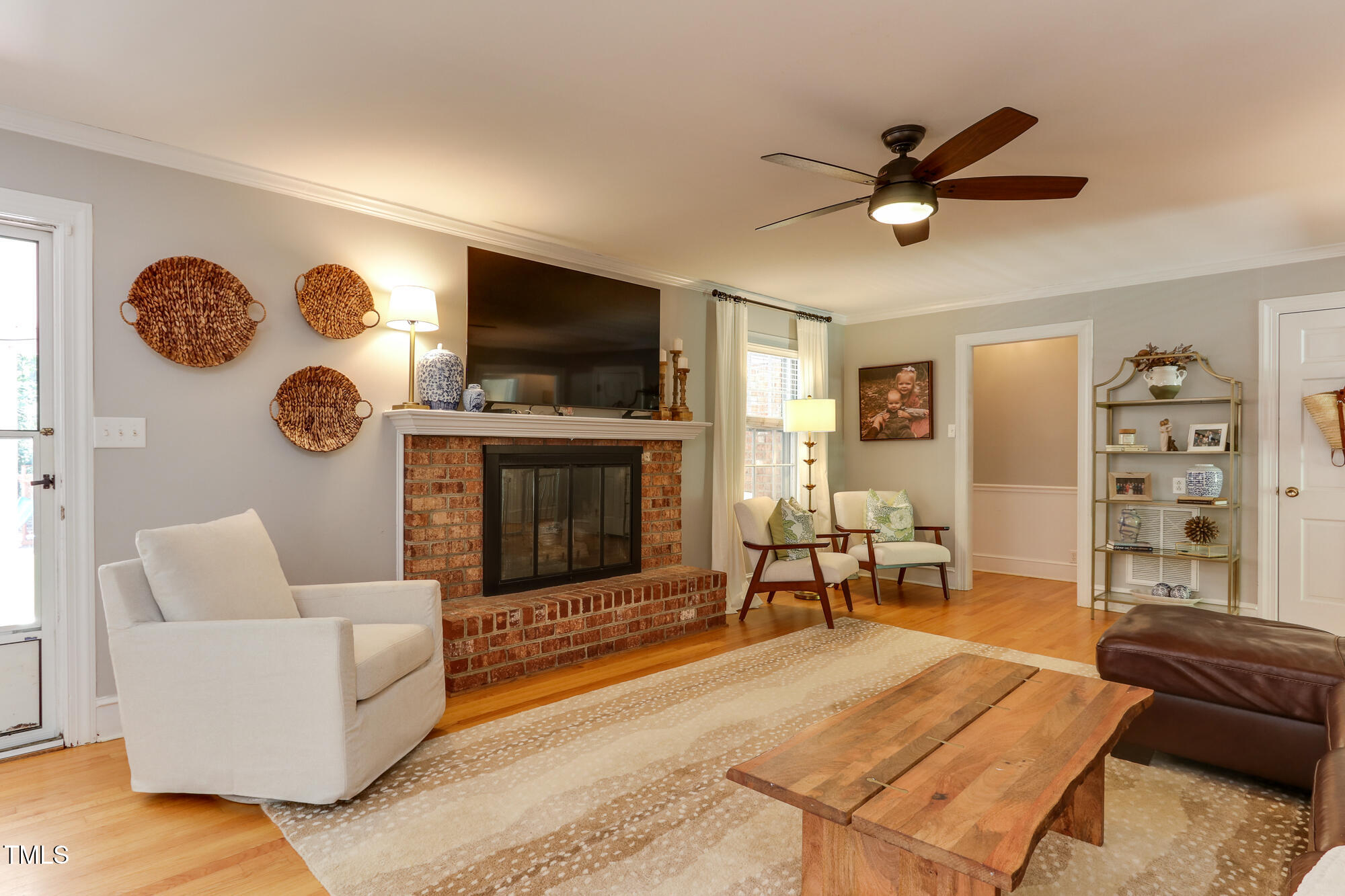 1206 Ivy Lane Raleigh, NC 27609 - Photo 6 of 36 Ivy_1206-6