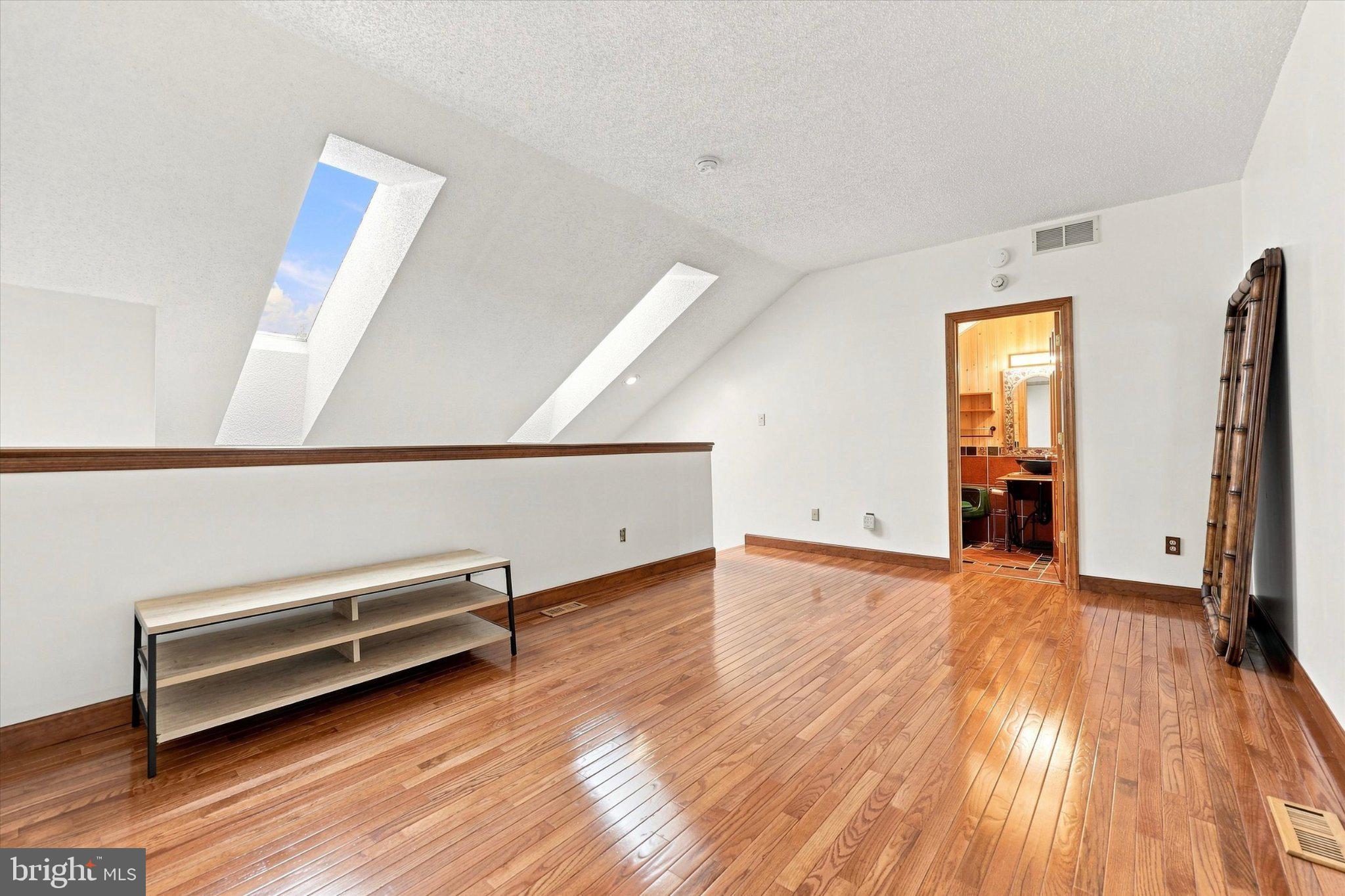 4703 B Dunbarton Road Mount Laurel, NJ 08054 - Photo 21 of 25 Bright, spacious loft with skylights.