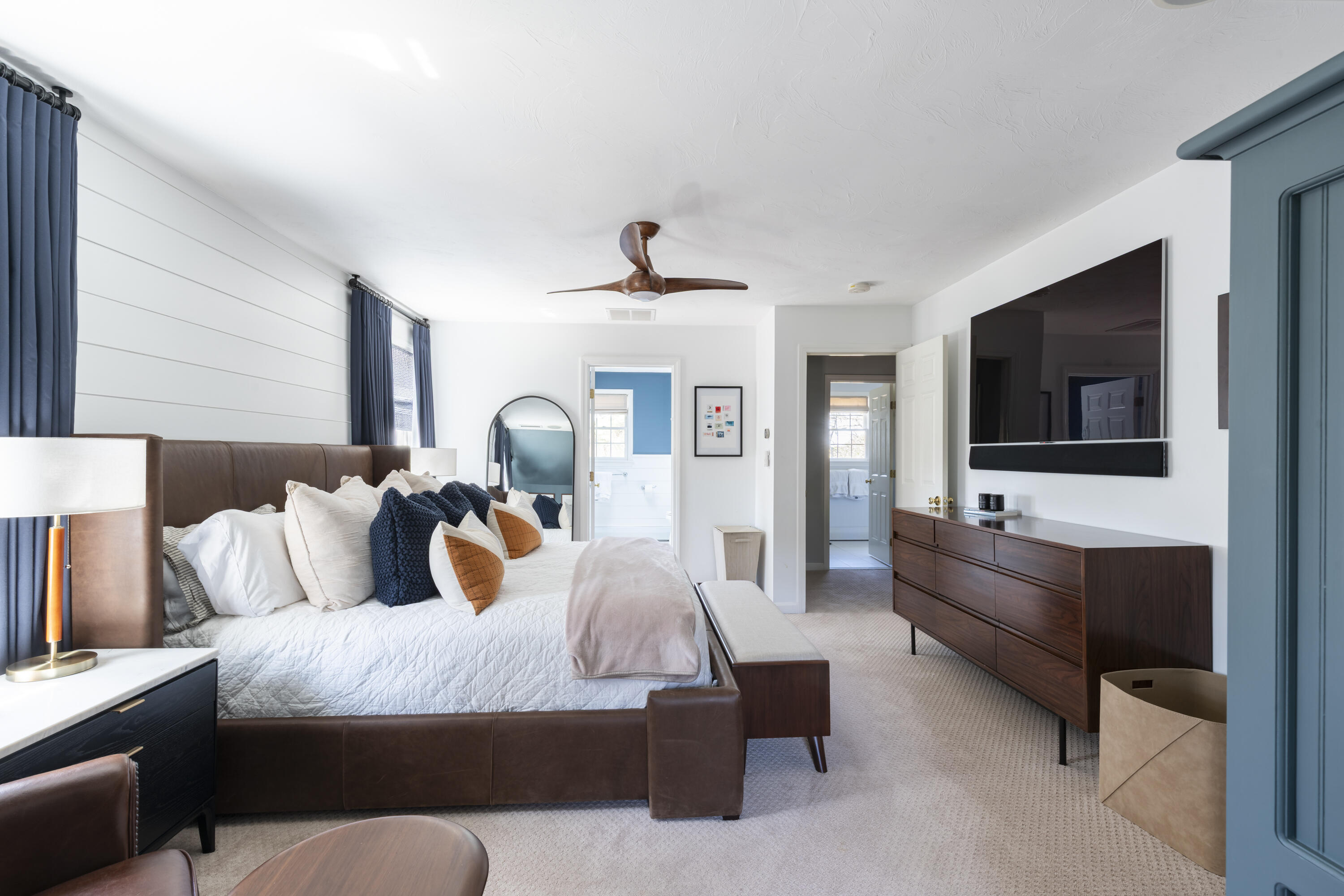 331 Riverview Drive Chatham, MA 02633 - Photo 30 of 50 a living room with furniture and a flat screen tv