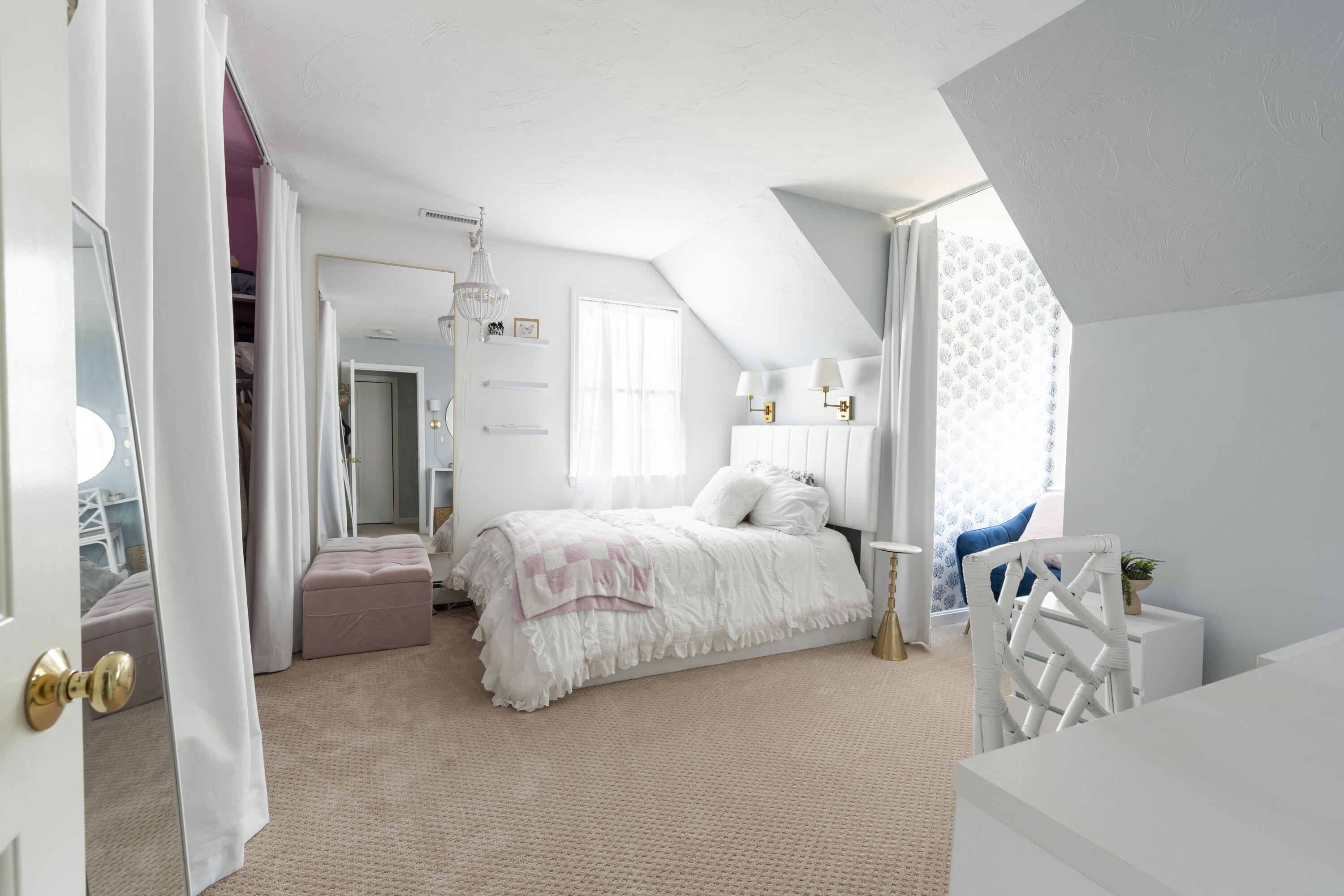 331 Riverview Drive Chatham, MA 02633 - Photo 38 of 50 a bedroom with a bed and a couch