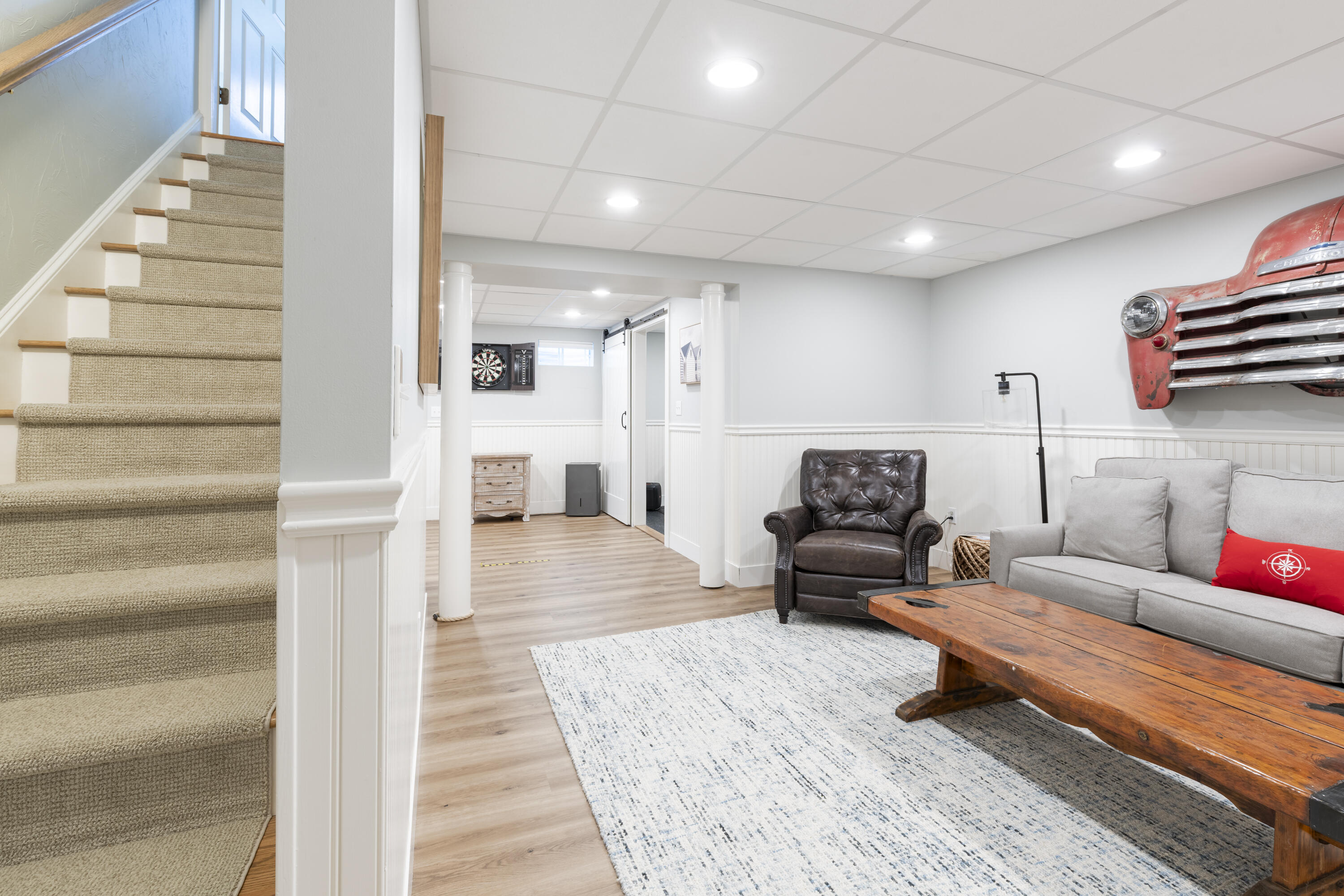 331 Riverview Drive Chatham, MA 02633 - Photo 41 of 50 a living room with furniture and wooden floor