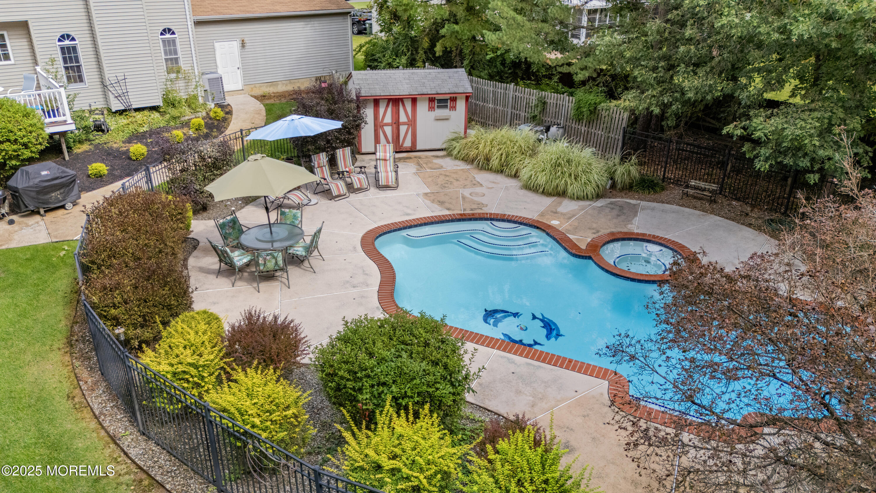 627 Reed Road Jackson, NJ 08527 - Photo 41 of 44 an aerial view of a house having yard