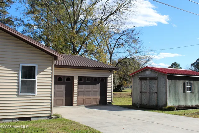 $249,900 | 513 West Main Street, Beulaville, NC 28518