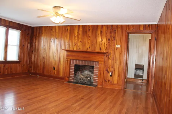 $229,900 | 513 West Main Street, Beulaville, NC 28518