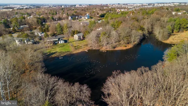 $975,000 | 13505 Clear Lake Court, Herndon, VA 20171