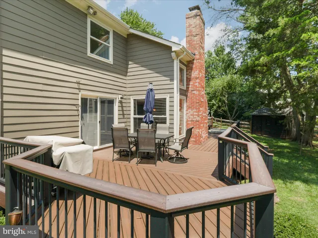 $975,000 | 13505 Clear Lake Court, Herndon, VA 20171