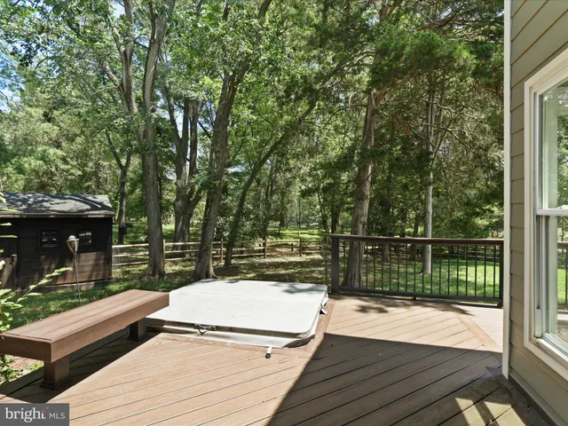 $975,000 | 13505 Clear Lake Court, Herndon, VA 20171