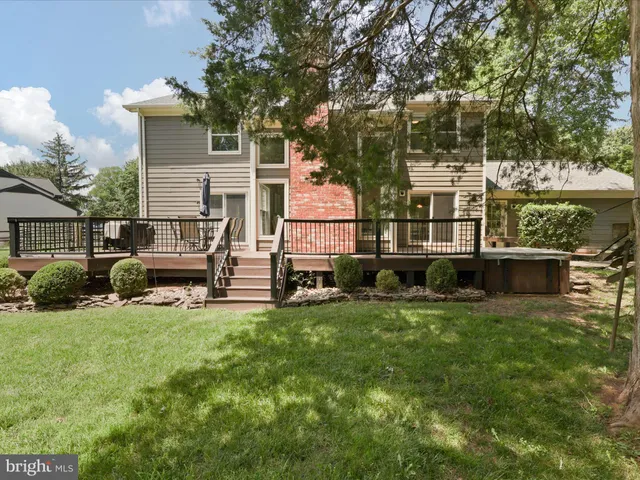 $975,000 | 13505 Clear Lake Court, Herndon, VA 20171