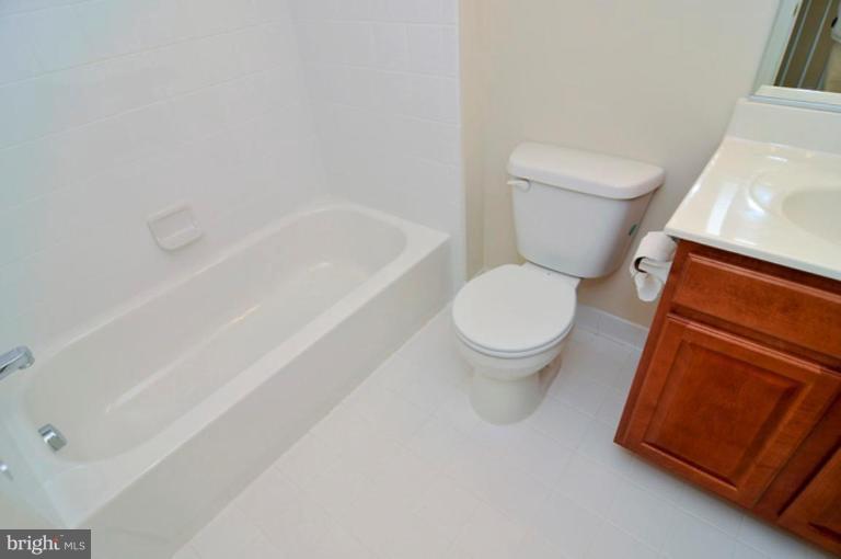 9965 Guilford Road Jessup, MD 20794 - Photo 16 of 19 Bath #1
