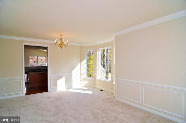9965 Guilford Road Jessup, MD 20794 - Photo 3 of 19 Dining Room