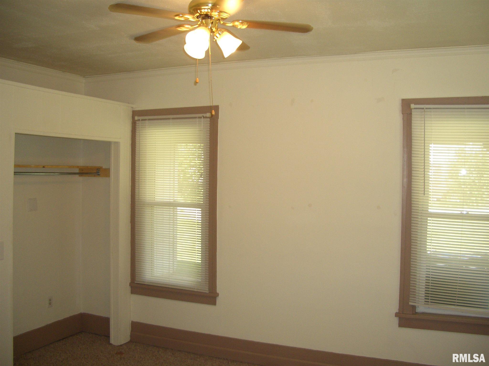 930 West Calhoun Street Macomb, IL 61455 - Photo 8 of 18 Gallery Image 8