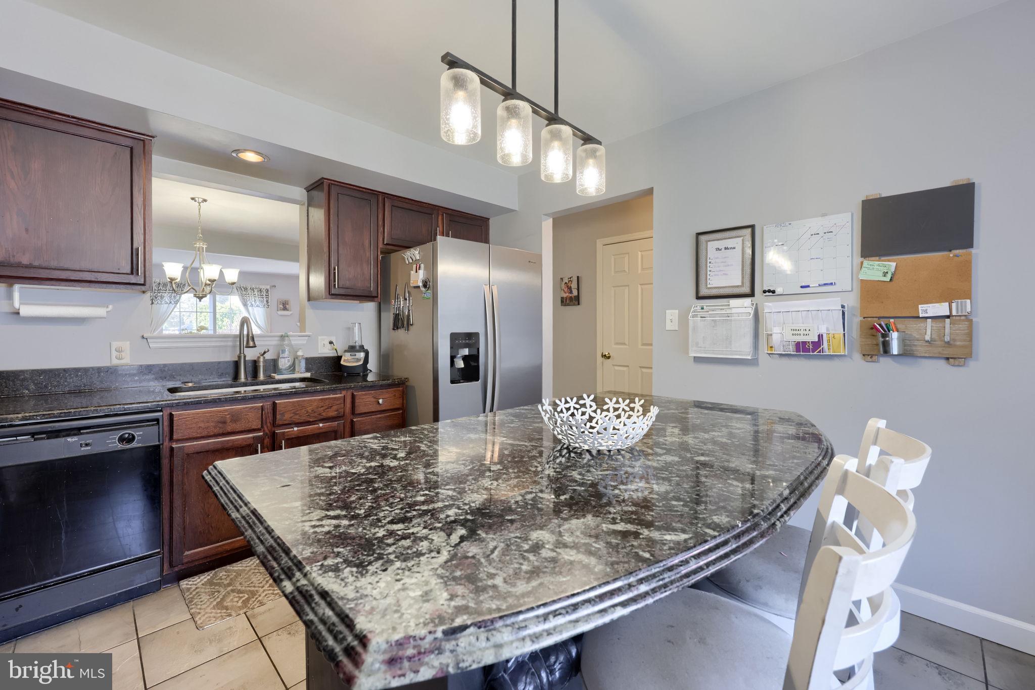 105 Canberra Court Reading, PA 19608 - Photo 8 of 33