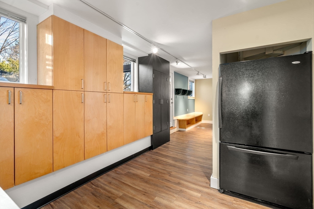 189 Clinton Road Brookline, MA 02445 - Photo 23 of 28