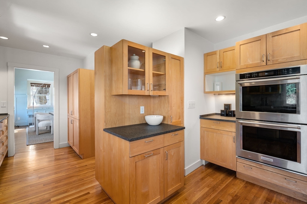 189 Clinton Road Brookline, MA 02445 - Photo 7 of 28